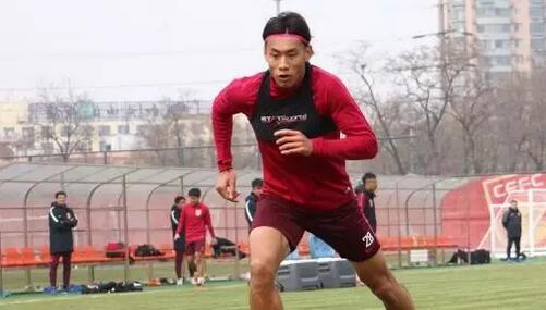 电影中一人一狗互相救赎、重获新生的故 《狗阵》：是极富诗意还是不知所云？